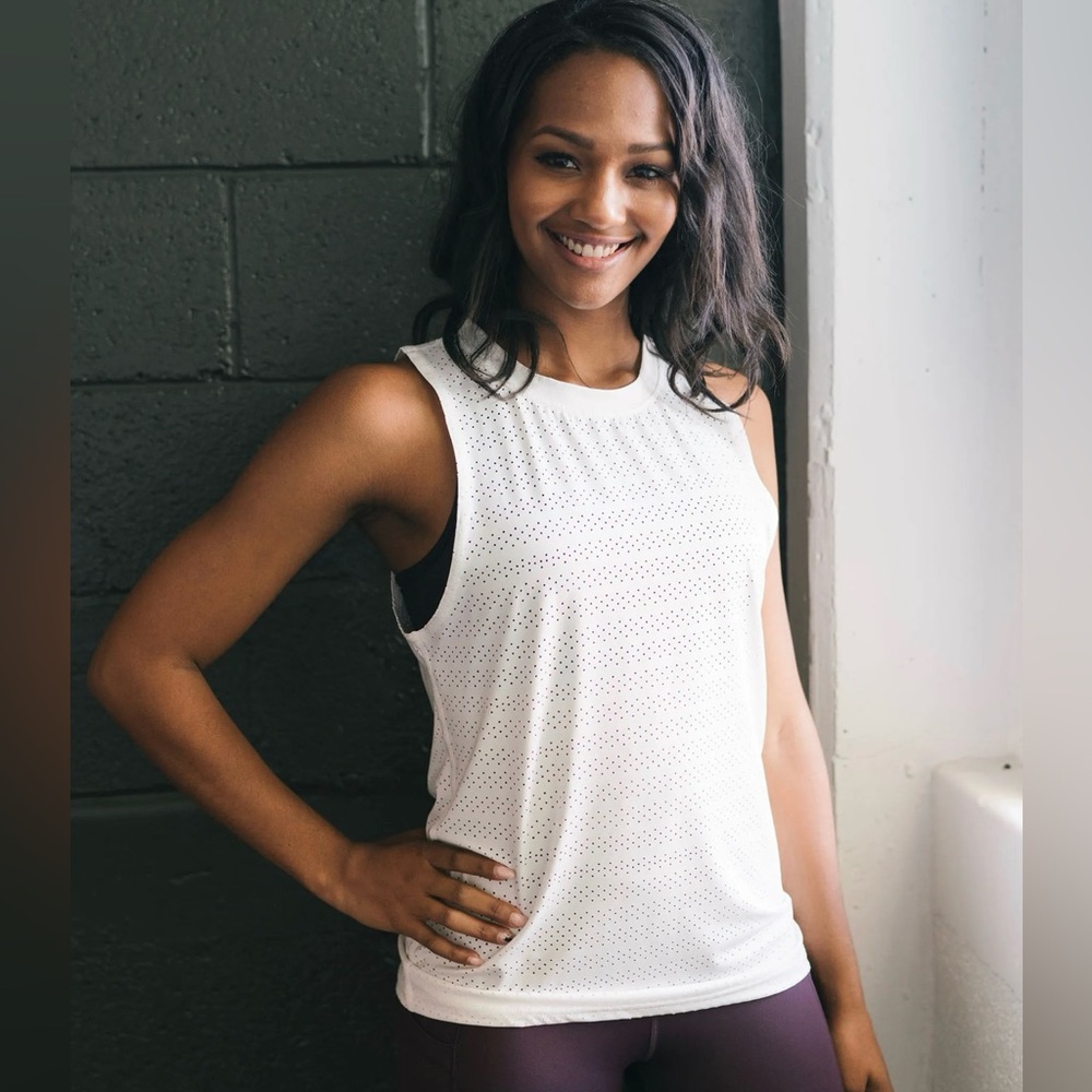 Zyia White Chill Tank - Medium